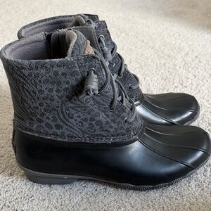 Sperry Womens Saltwater Animal Print Black Suede Animal Print Ankle Boots EUC
